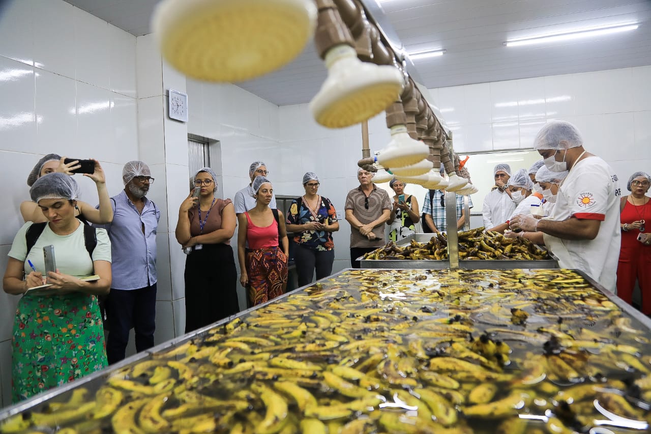 Leia mais sobre o artigo Representantes do projeto Diálogos Brasil-Europa conhecem iniciativas de segurança alimentar de Maricá